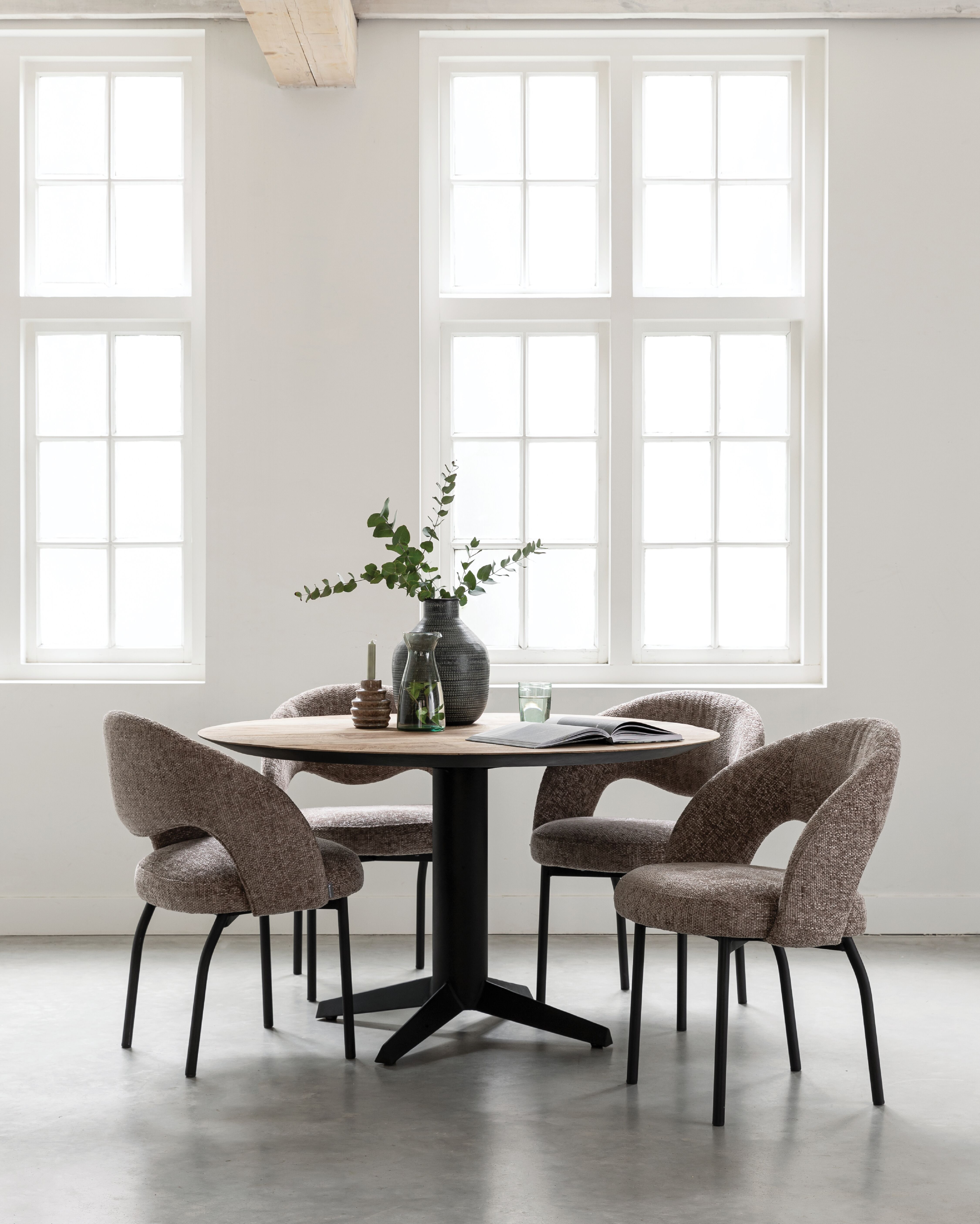 MUST Living Eetkamerstoel 'Arca' kleur Bruin