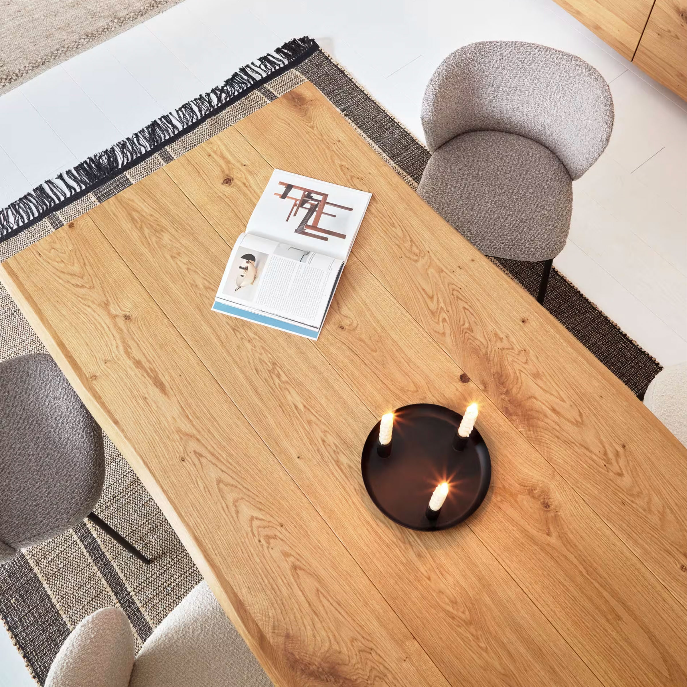 Kave Home Eettafel 'Lotty' Eiken en Glas, 220 x 100cm