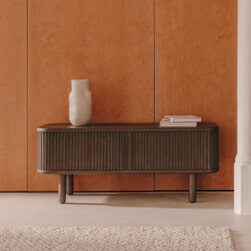 Kave Home TV-meubel 'Mailen' Essenhout, kleur Donkerbruin