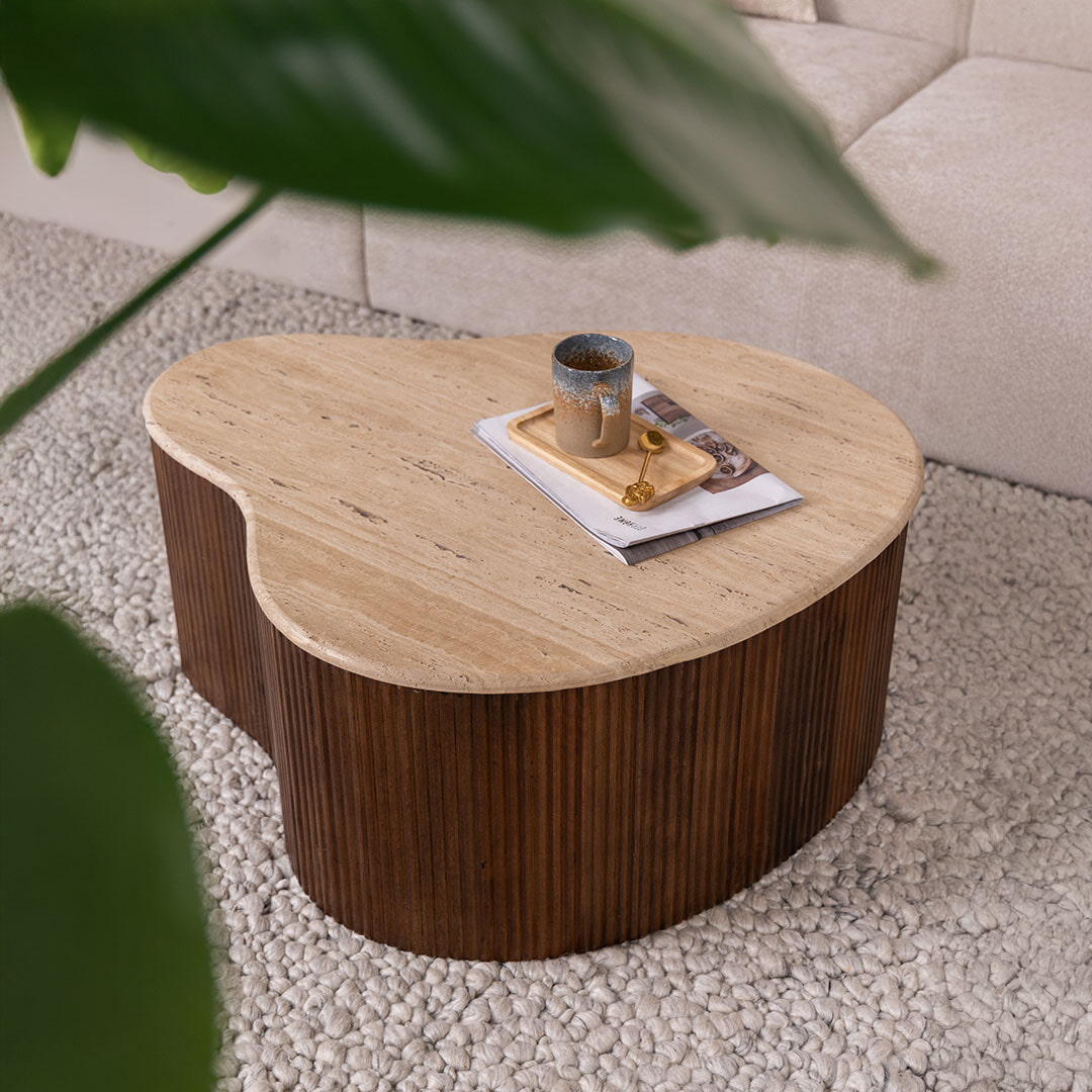 Eleonora Salontafel Mari Organisch, Mangohout en Travertin, 83 x 72cm - Bruin