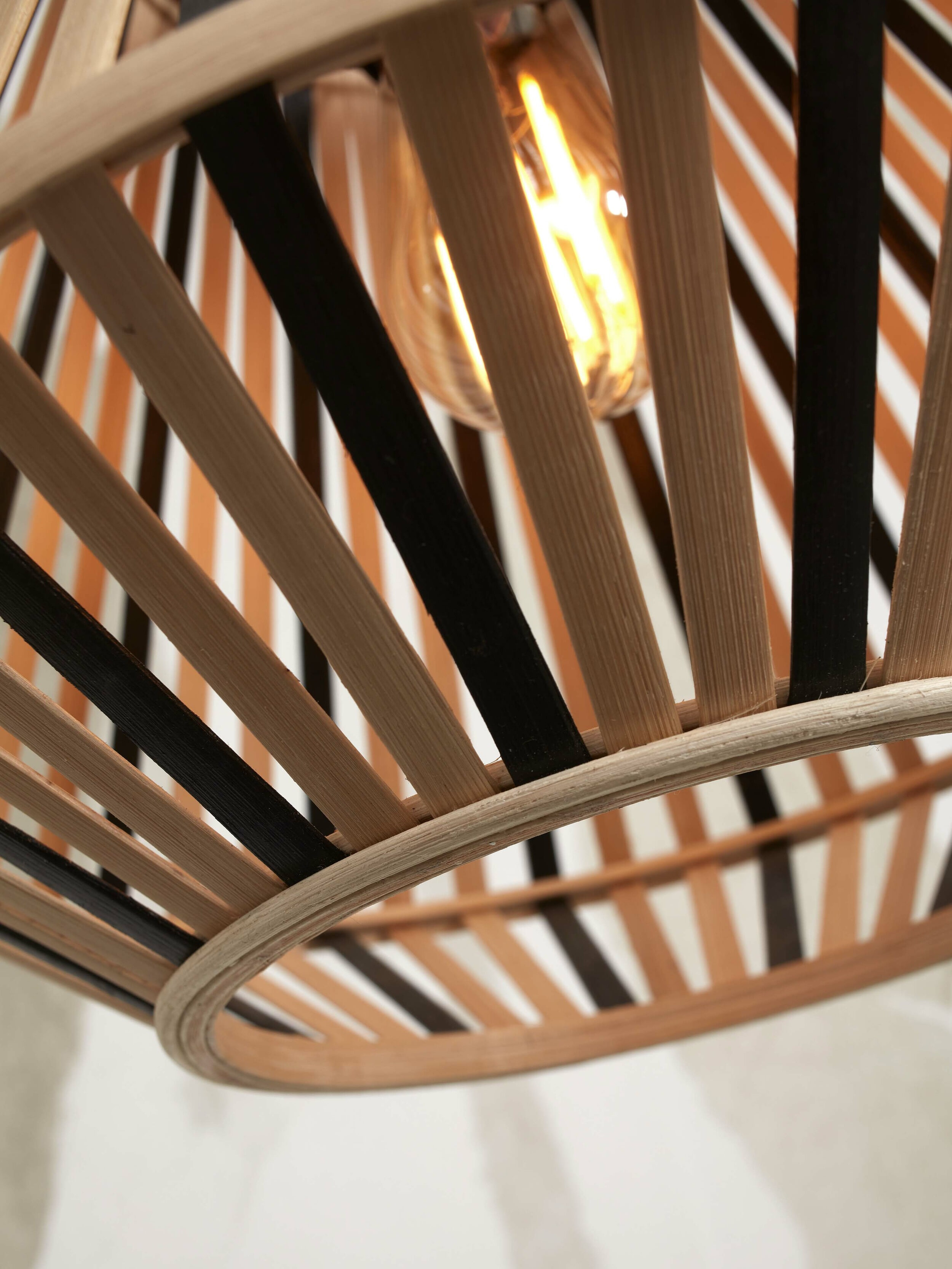 GOOD&MOJO Vloerlamp 'Merapi' Bamboe, 150cm, kleur Naturel/Zwart