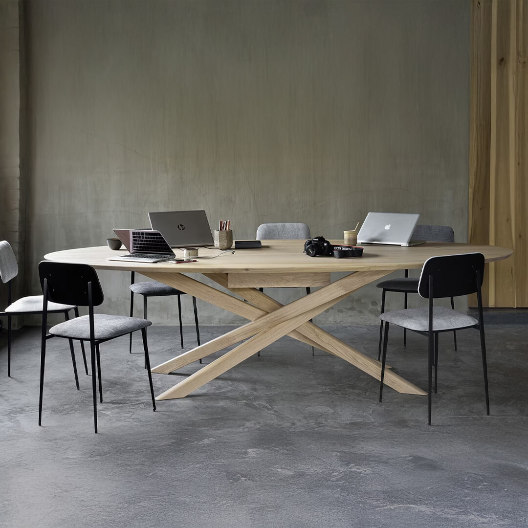 Ethnicraft Ovale Vergadertafel Mikado Gevernist Eikenhout, 267 x 138cm - Naturel - Ovaal