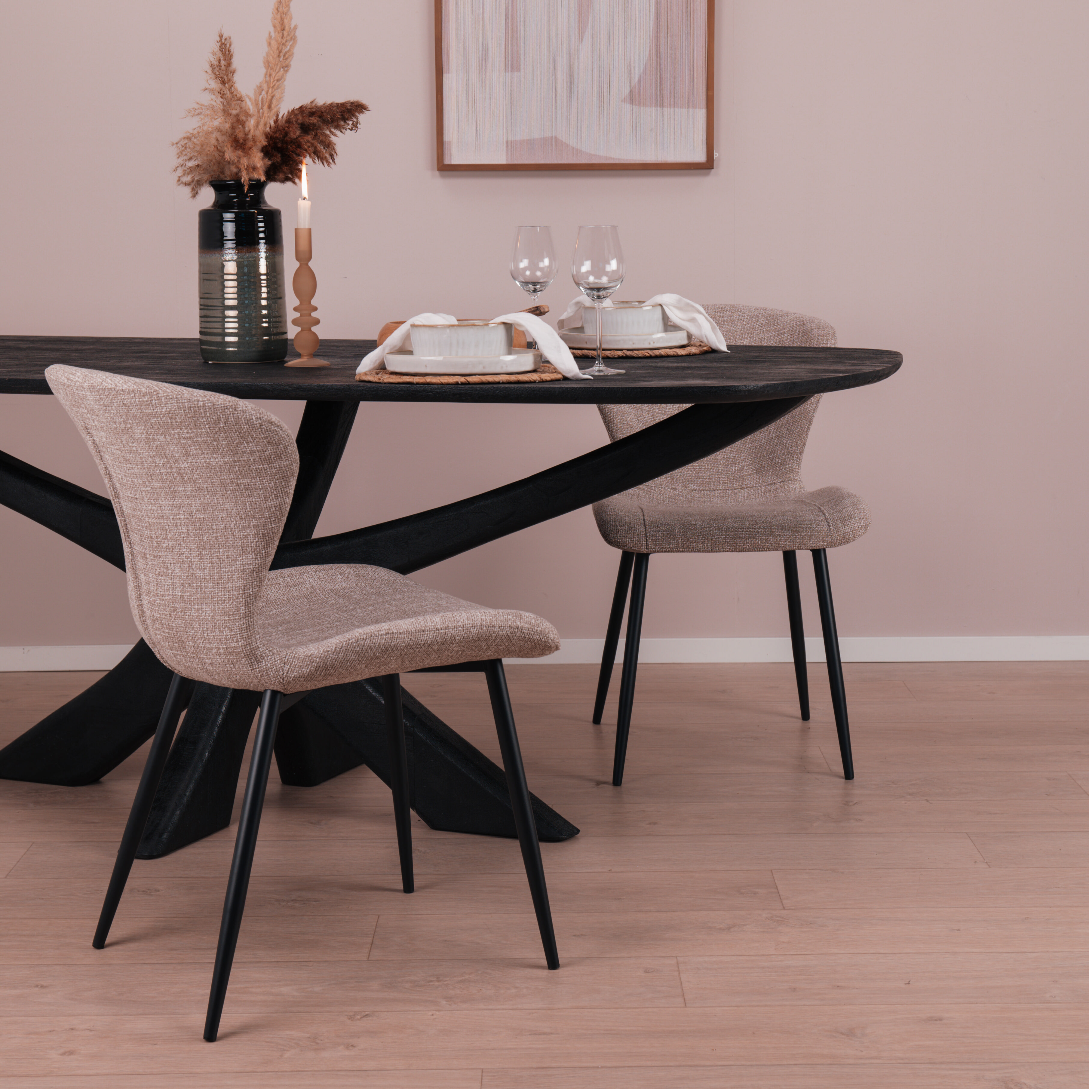 Sohome Deens Ovale Eettafel 'Mabel' Mangohout, kleur Zwart