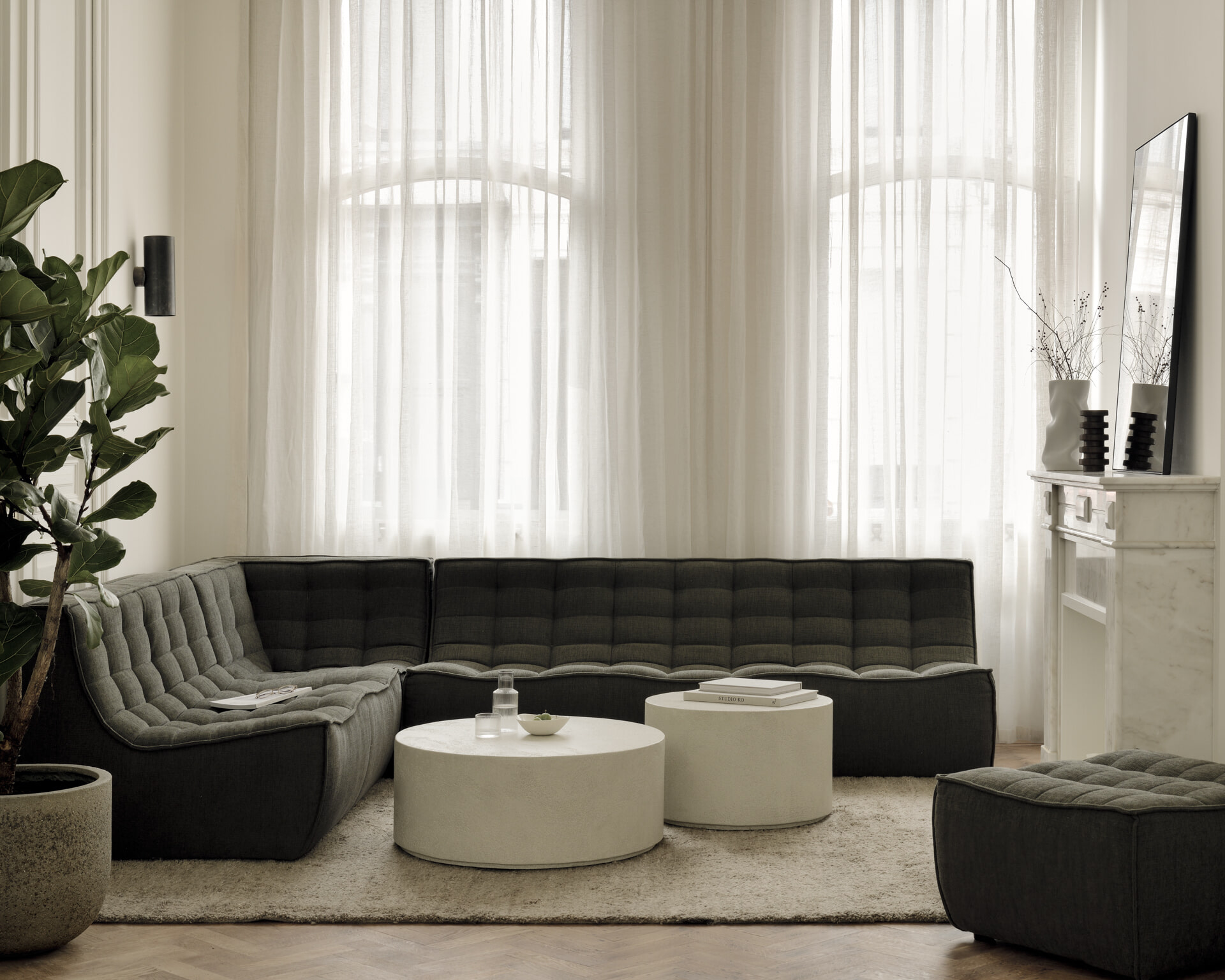 Ethnicraft Vloerkleed 'Dunes' Wol, 250 x 350cm, kleur Komijn