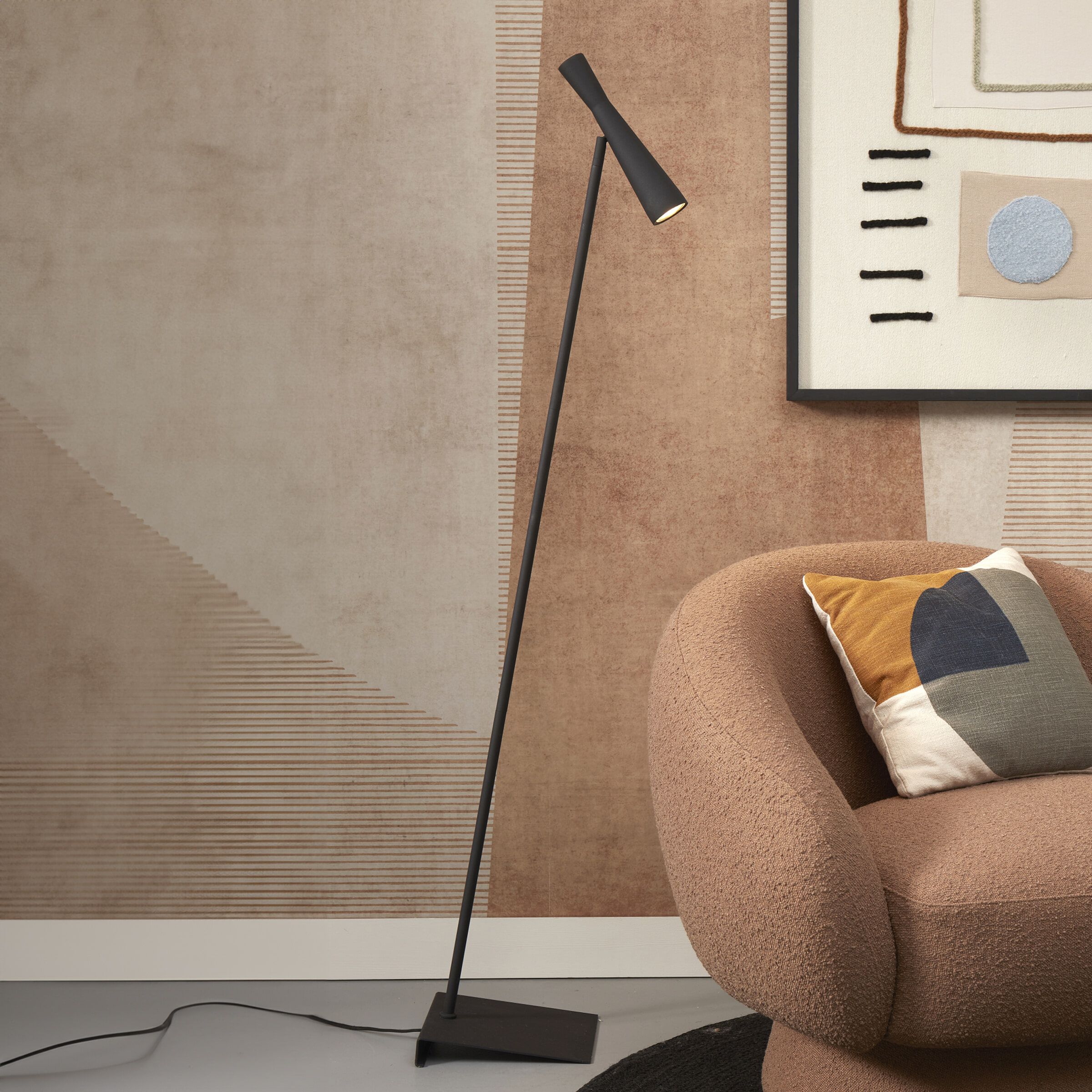 its about RoMi Vloerlamp 'Bordeaux' 145cm, kleur Zwart