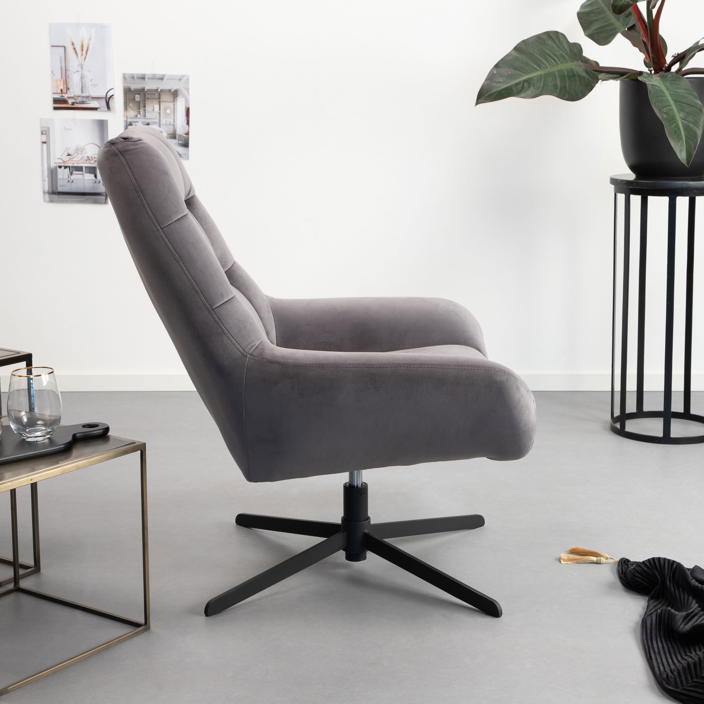Sohome Draaifauteuil 'Nela' Velvet, kleur Donkergrijs