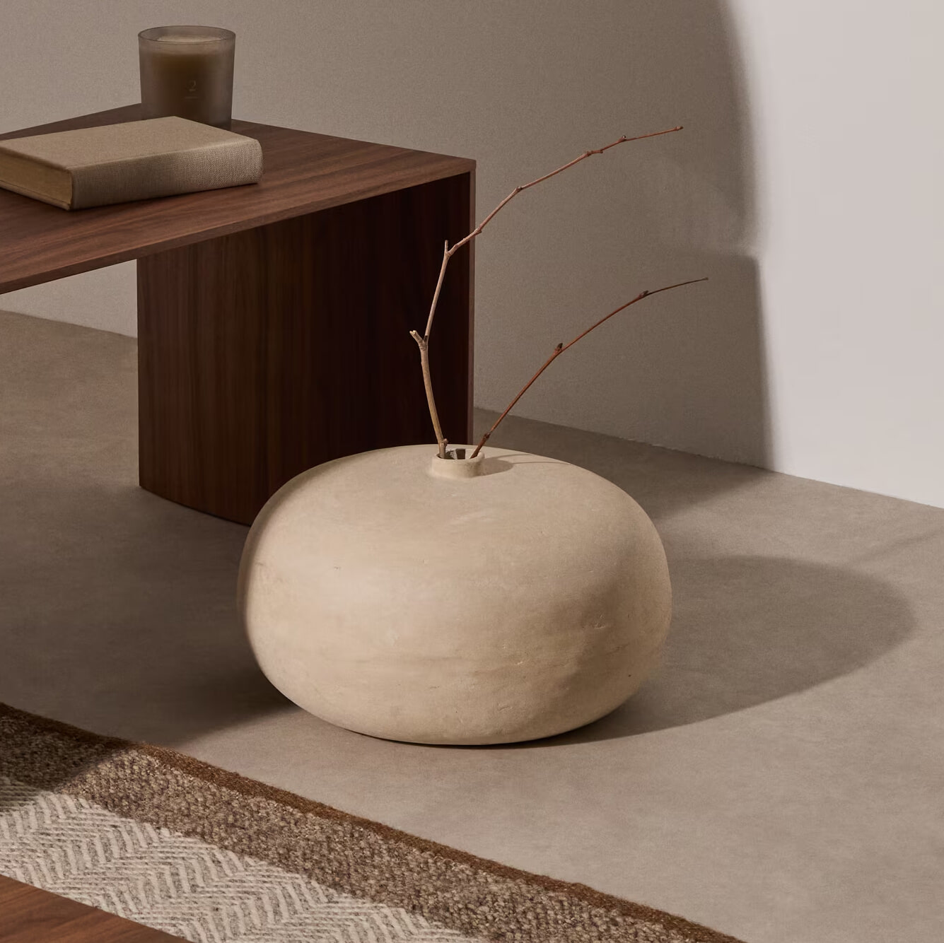 Kave Home Vaas 'Nivala' Papier maché, 40cm