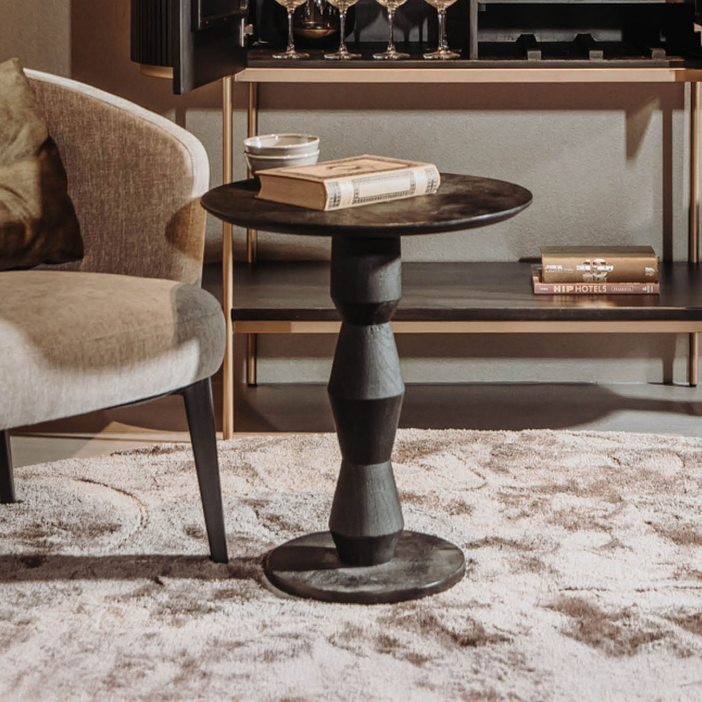 Tower Living Bijzettafel Brunello Mangohout, 57cm hoog - Zwart - Rond