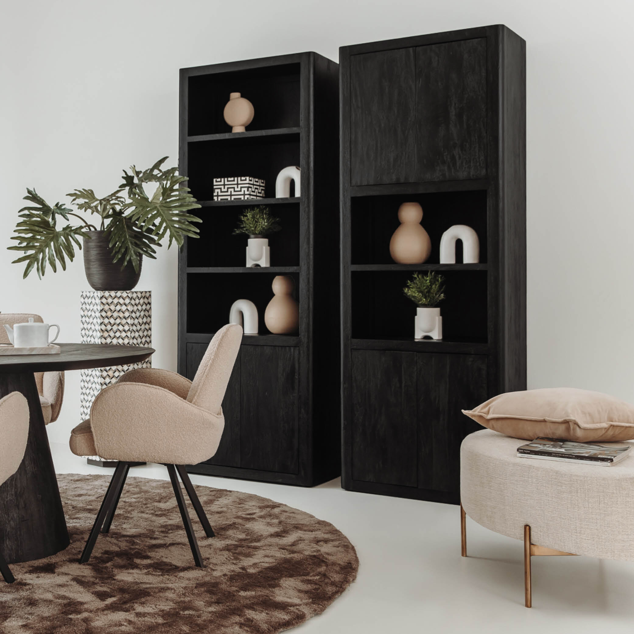 Tower Living Wandkast 'Tenna' Mangohout, Met 4 open vakken, 220 x 80cm, kleur Zwart