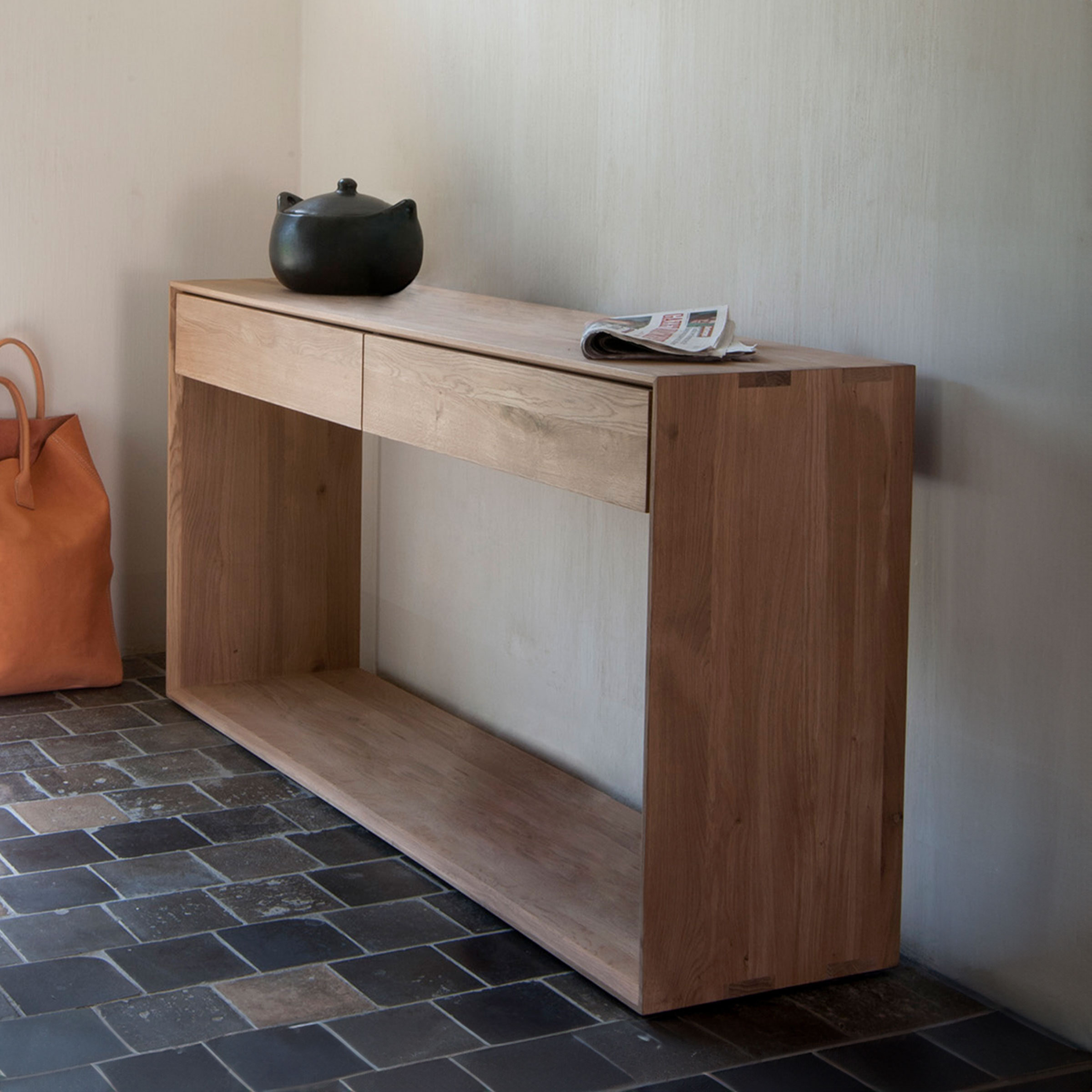 Ethnicraft Sidetable 'Nordic' Geolied Eikenhout