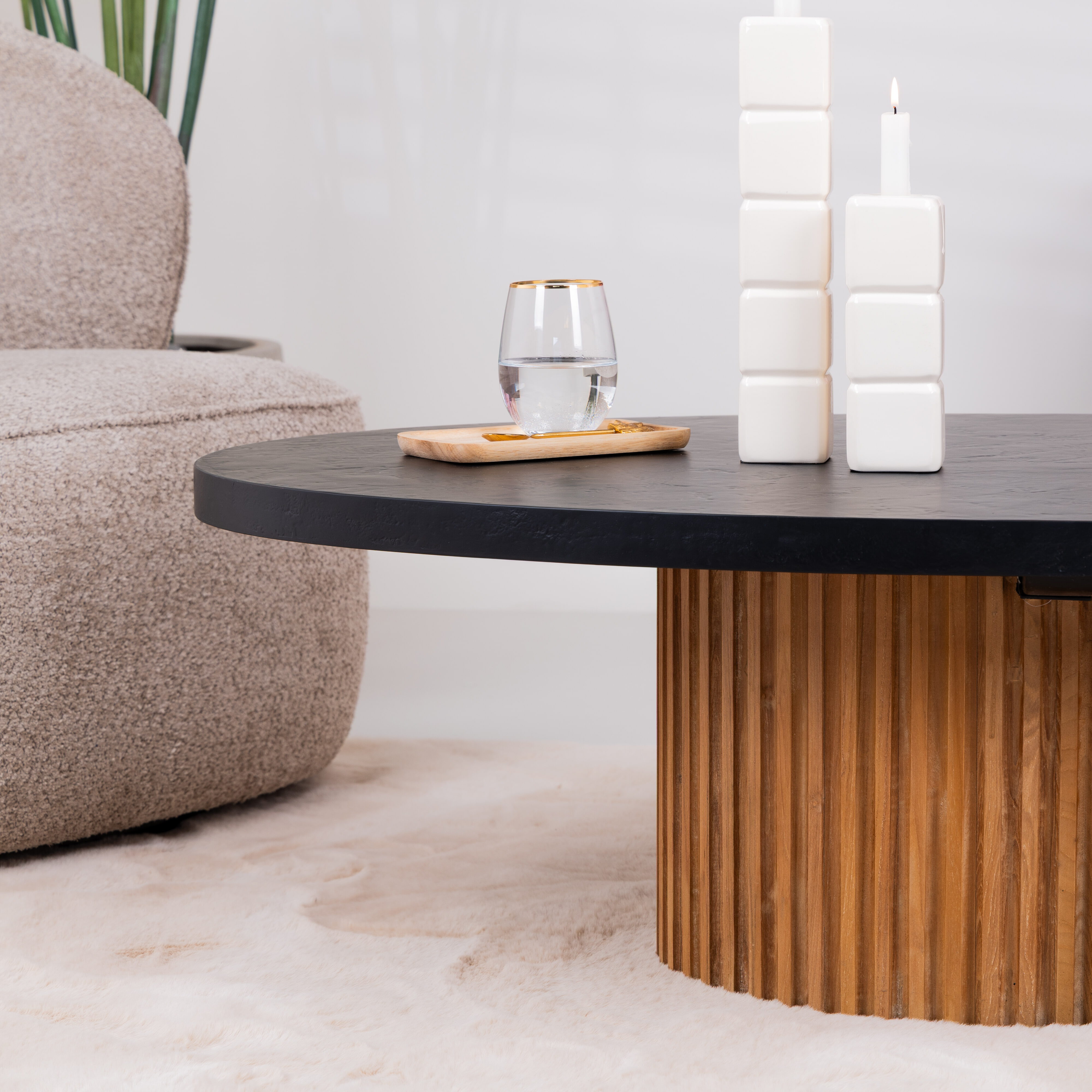 Tower Living Ovale Salontafel 'Palazzo' Teakhout en mineraal stucwerk, 130 x 75cm