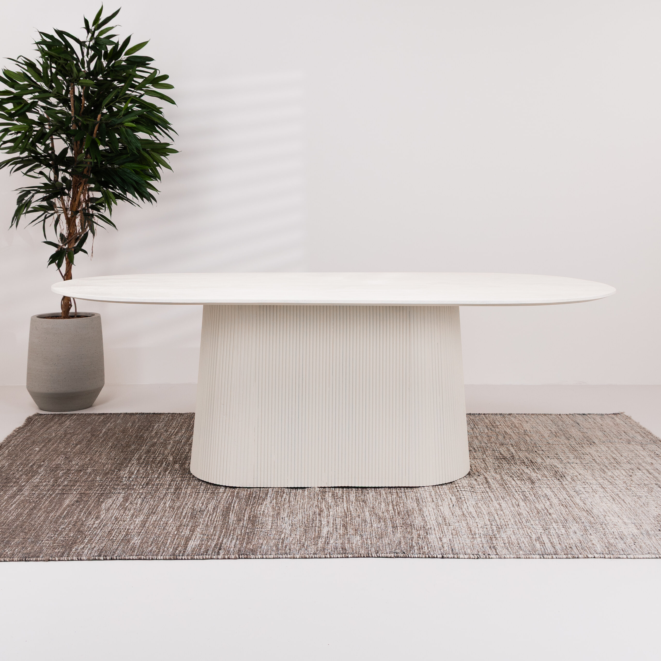 Sohome Ovale Eettafel 'Puck' Mangohout, 230 x 110cm, kleur Ivoor