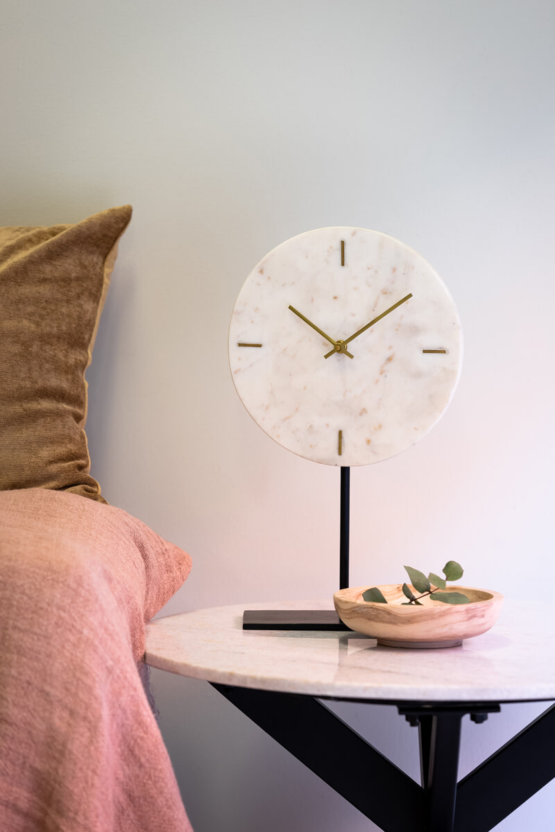 Light & Living Klok 'Moreno' op voet, kleur Wit Marmer