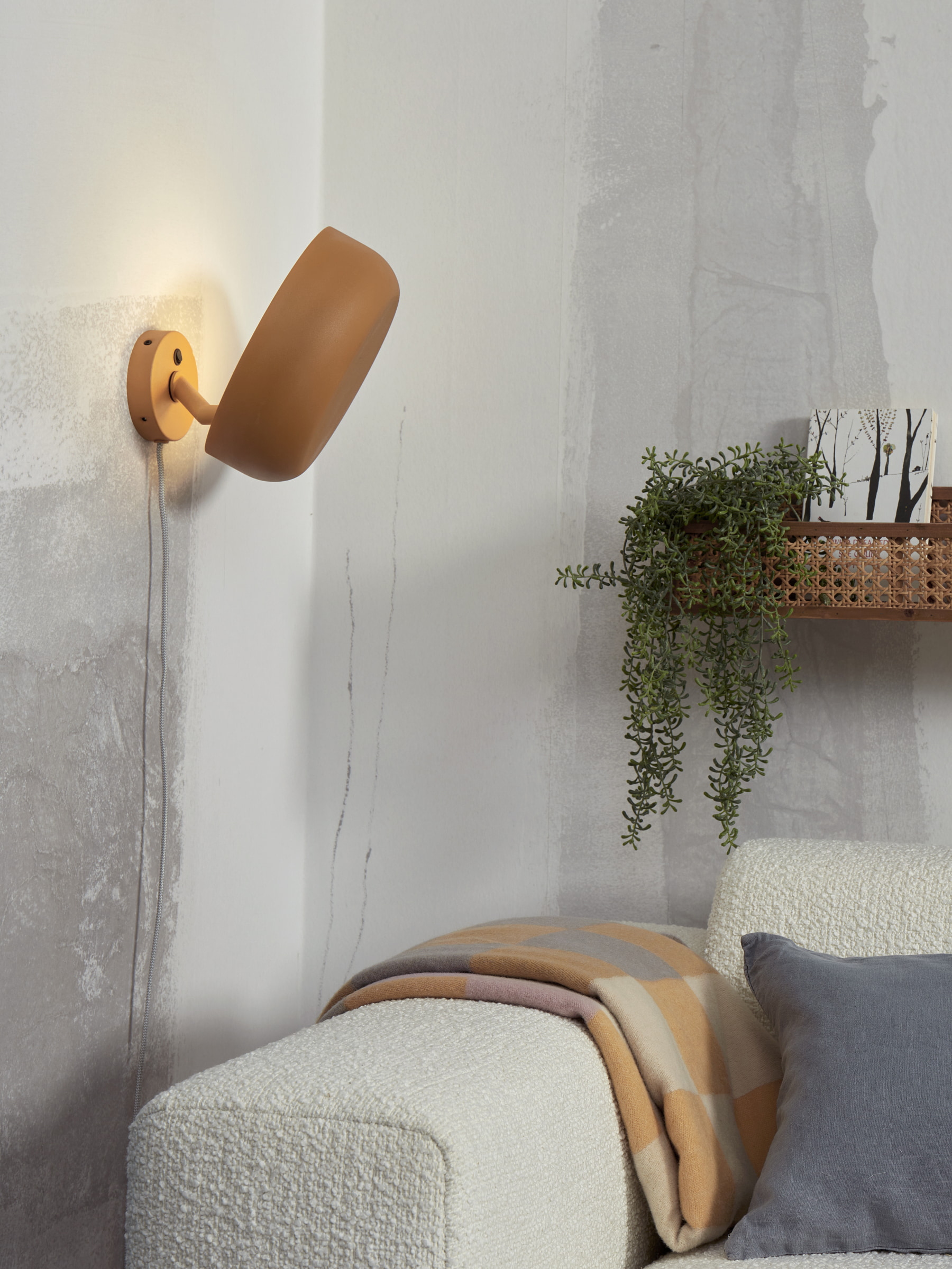 its about RoMi Wandlamp 'Porto' kleur Mosterdgeel