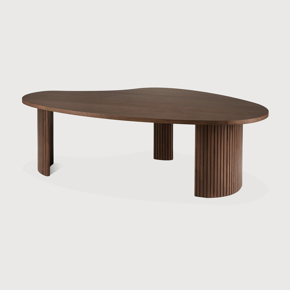 Ethnicraft Organische Salontafel 'Boomerang' Gevernist Teakhout, 126 x 74cm, kleur Bruin