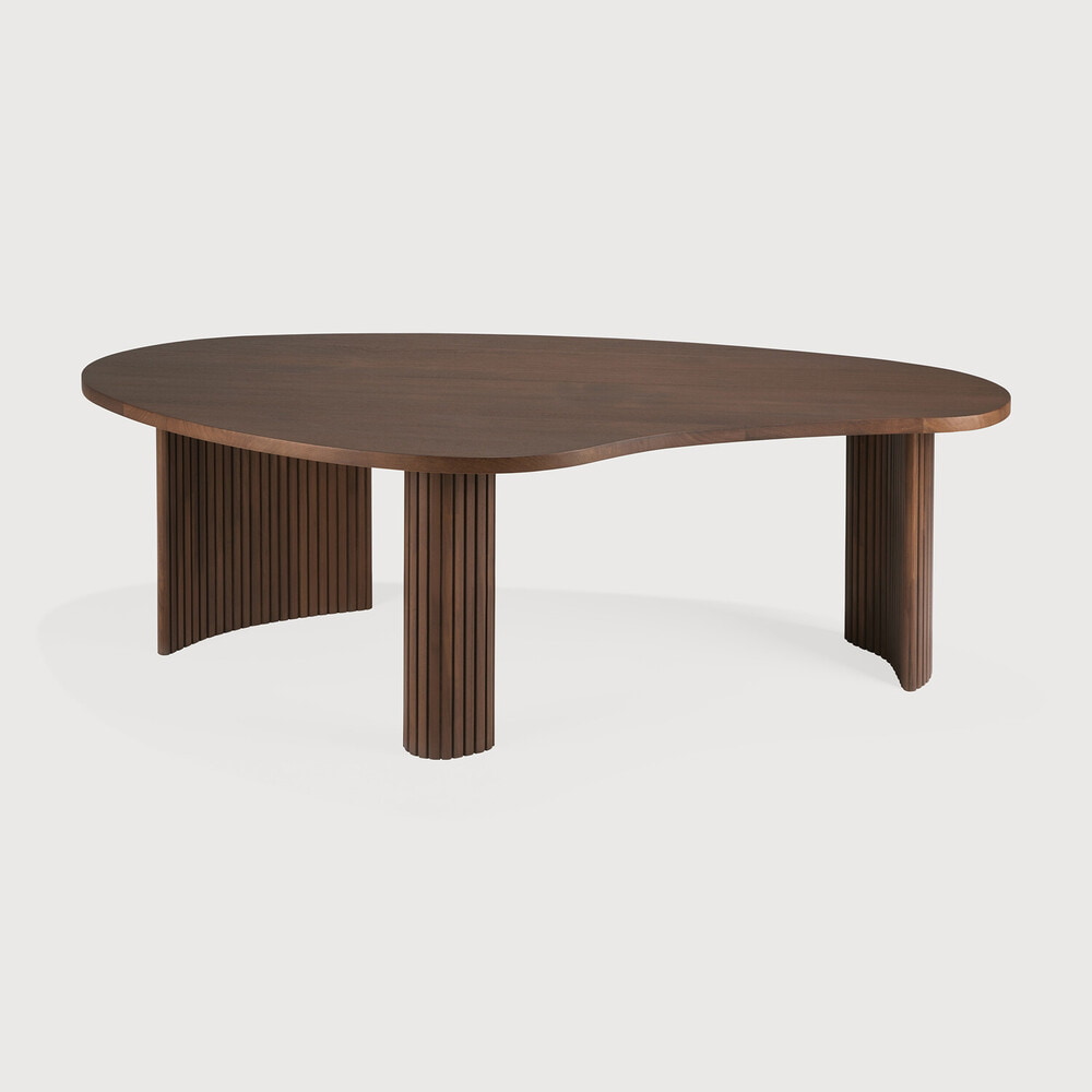 Ethnicraft Organische Salontafel 'Boomerang' Gevernist Teakhout, 126 x 74cm, kleur Bruin