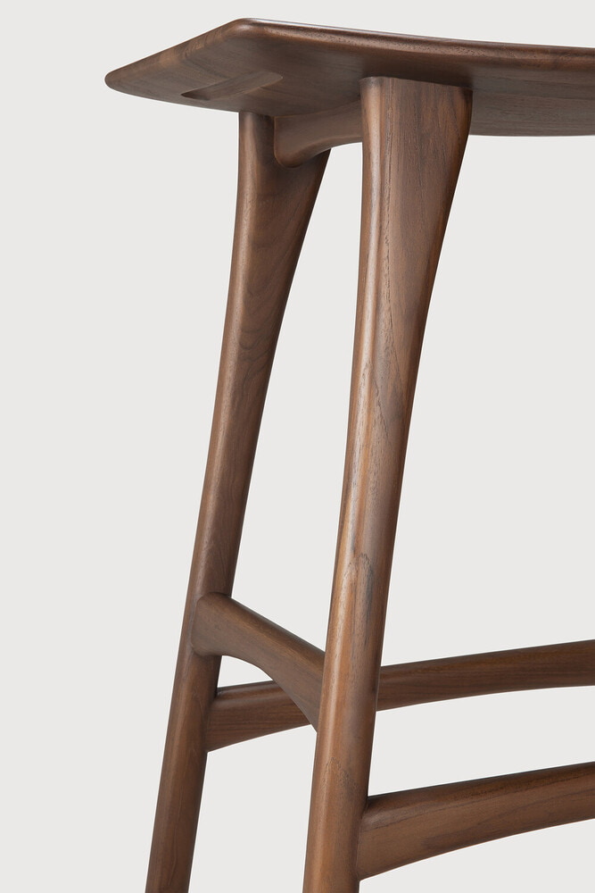 Ethnicraft Barkruk 'Osso' Gevernist Teakhout, kleur Bruin (zithoogte 65cm)