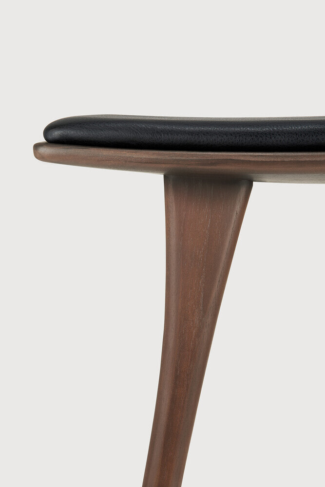 Ethnicraft Barkruk 'Osso' Gevernist Teakhout en Leder, kleur Bruin/Zwart (zithoogte 67cm)