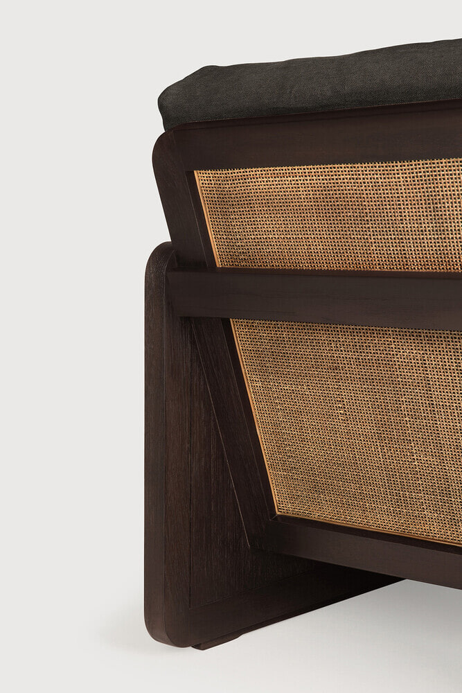 Ethnicraft Fauteuil 'Panel' Gevernist Teakhout, rotan en stof, kleur Grey Linen