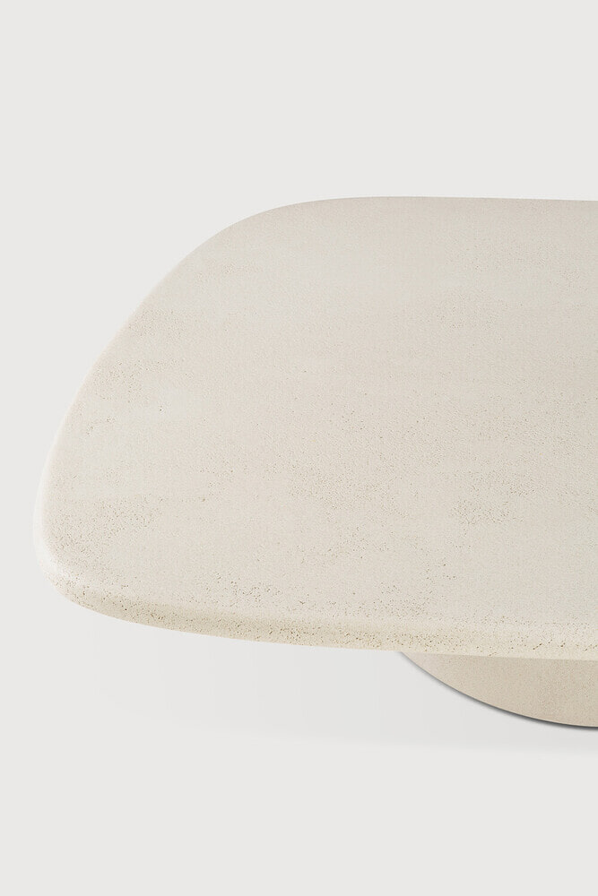 Ethnicraft Organische Salontafel 'Elements' Microcement, 134 x 96cm, kleur Off White