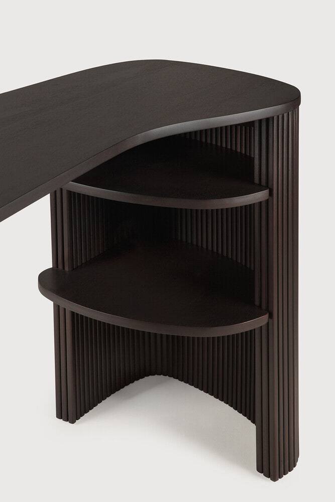 Ethnicraft Organisch Bureau 'Roller Max' Gevernist Mahoniehout, 137 x 52cm, kleur Donkerbruin