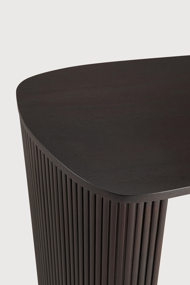 Ethnicraft Organisch Bureau 'Roller Max' Gevernist Mahoniehout, 137 x 52cm, kleur Donkerbruin