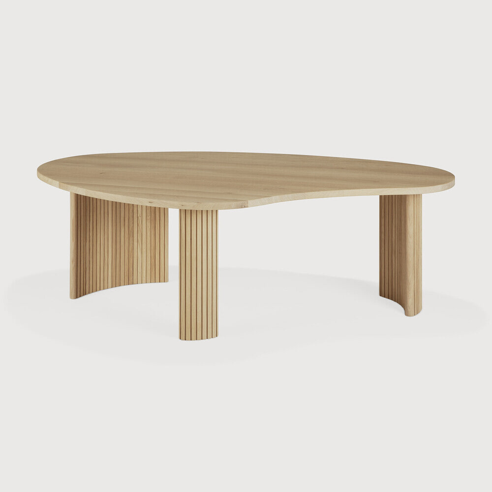 Ethnicraft Organische Salontafel 'Boomerang' Geolied Eikenhout, 126 x 74cm, kleur Naturel