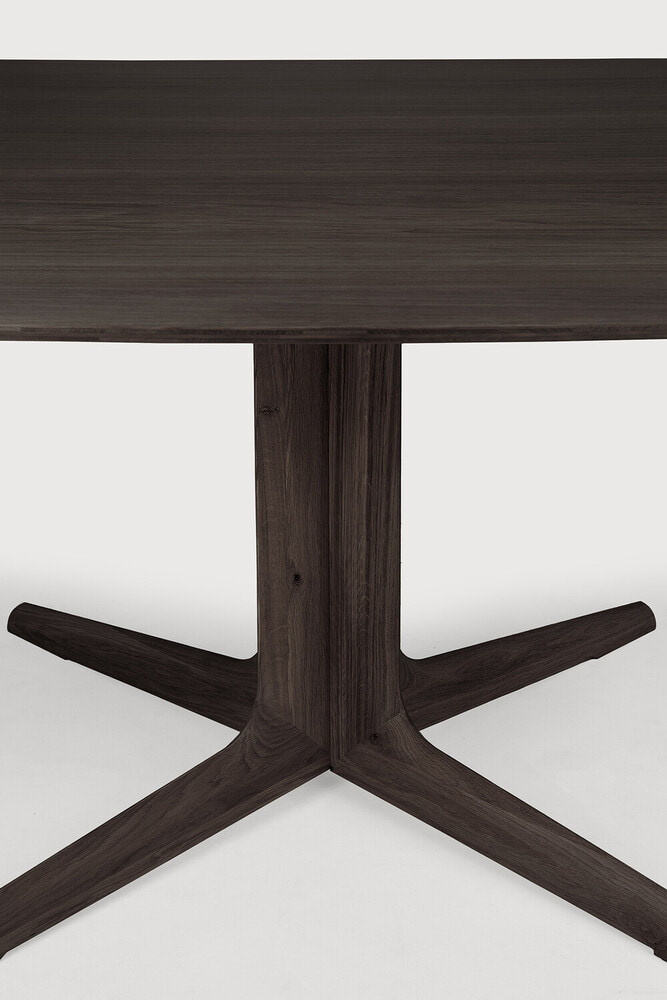 Ethnicraft Vierkante Eettafel 'Corto' Gevernist Eikenhout, 150 x 150cm, kleur Bruin