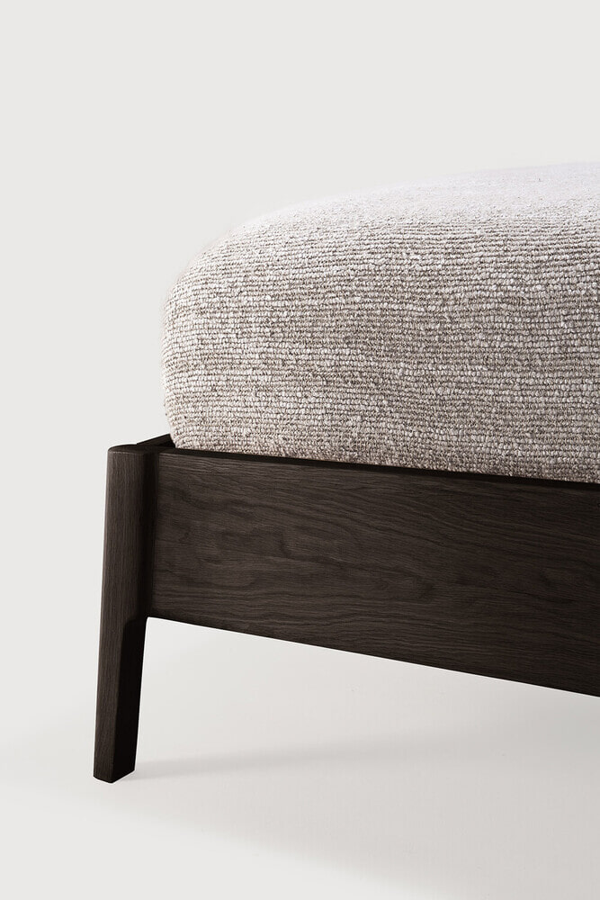 Ethnicraft Bed 'Air' Gevernist Eikenhout, 180 x 200cm, kleur Bruin