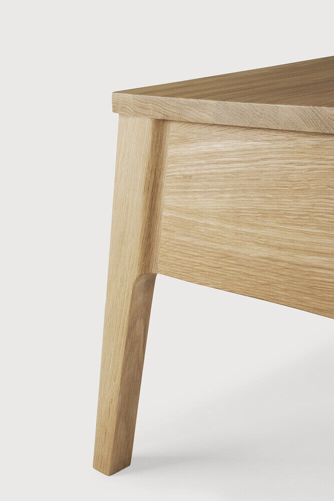 Ethnicraft Nachtkastje 'Air' Geolied Eikenhout, kleur Naturel