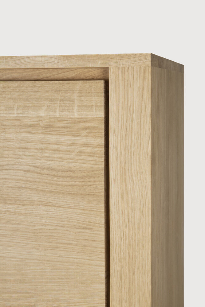 Ethnicraft Opbergkast 'Shadow' Geolied Eikenhout, 160 x 115cm
