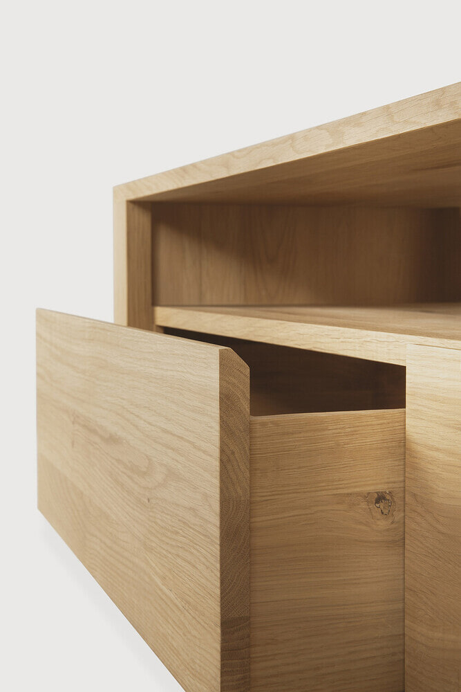 Ethnicraft TV-meubel 'Shadow' Geolied Eikenhout, 140cm