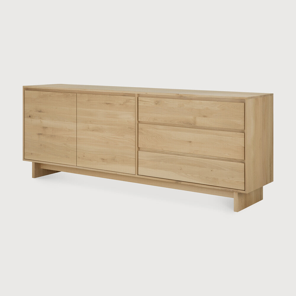 Ethnicraft Dressoir 'Wave' Geolied Eikenhout, 205cm