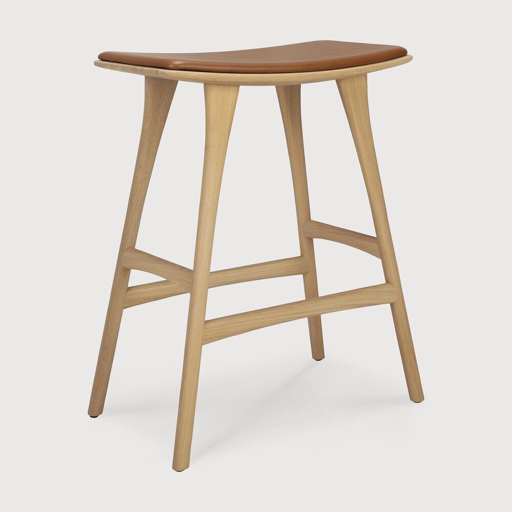 Ethnicraft Barkruk Osso Gevernist Eikenhout en Leder - Cognac (zithoogte 67cm)
