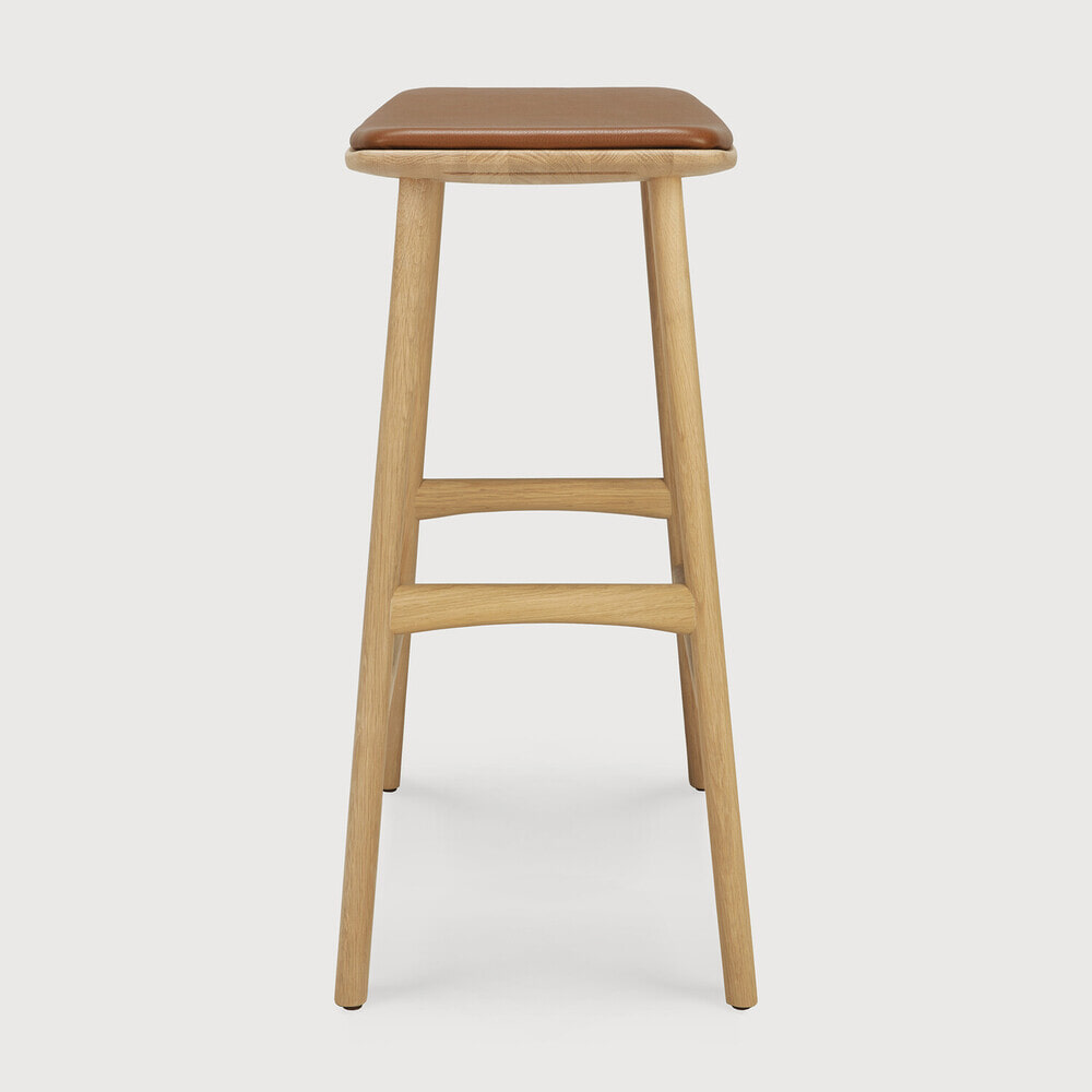 Ethnicraft Barkruk 'Osso' Gevernist Eikenhout en Leder, kleur Naturel/Cognac (zithoogte 67cm)