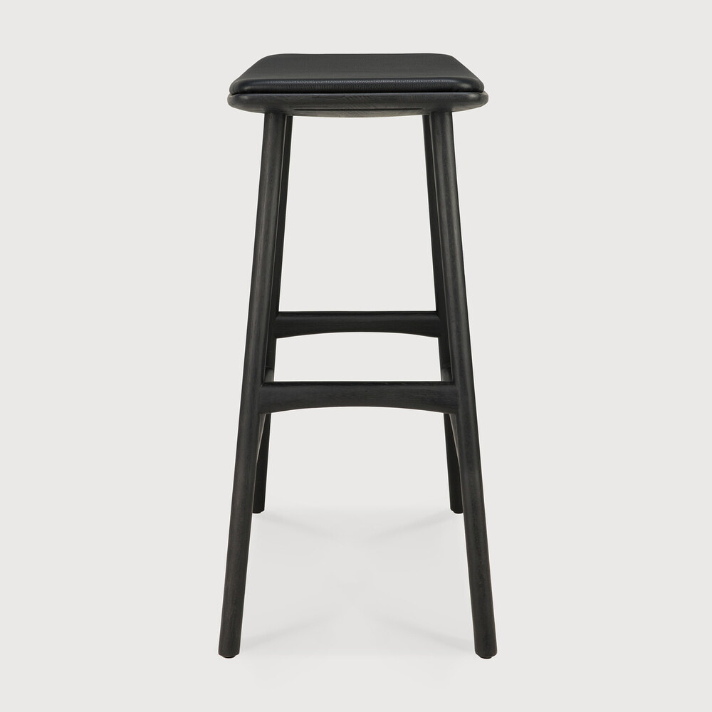 Ethnicraft Barkruk 'Osso' Gevernist Eikenhout en Leder, kleur Zwart (zithoogte 67cm)