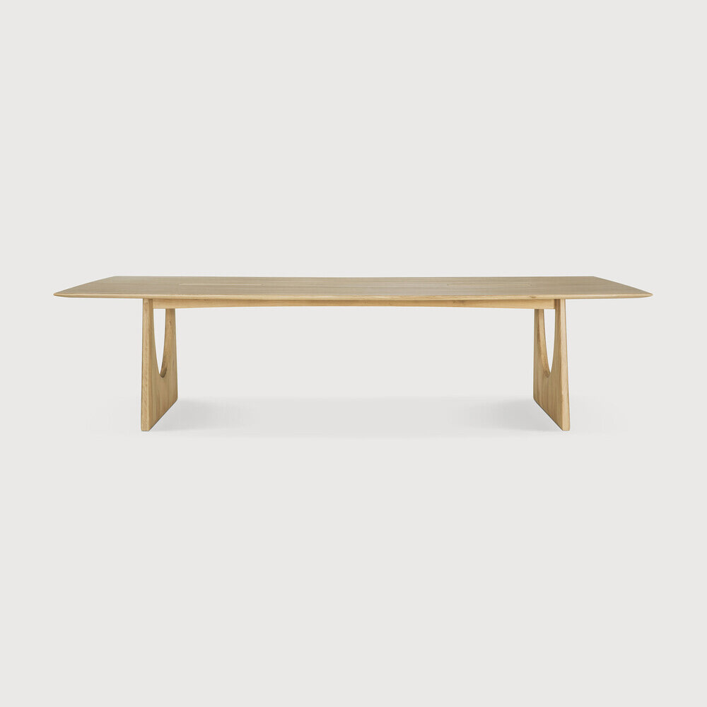 Ethnicraft Vergadertafel 'Geometric' Gevernist Eikenhout, 313 x 140cm