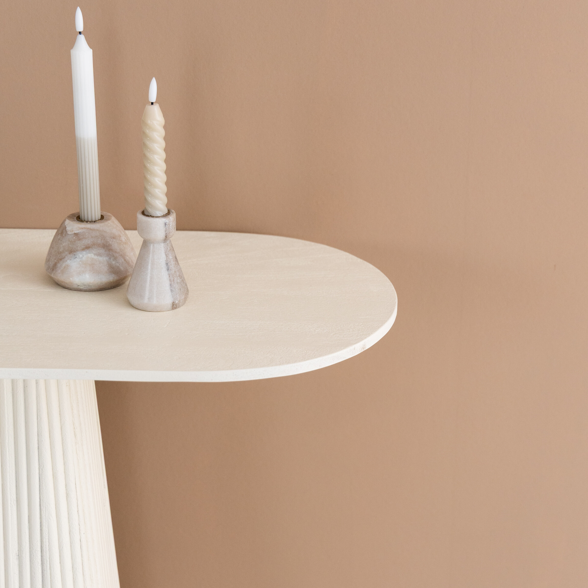 Sohome Ovale Sidetable 'Puck' Mangohout, 140cm, kleur Ivoor