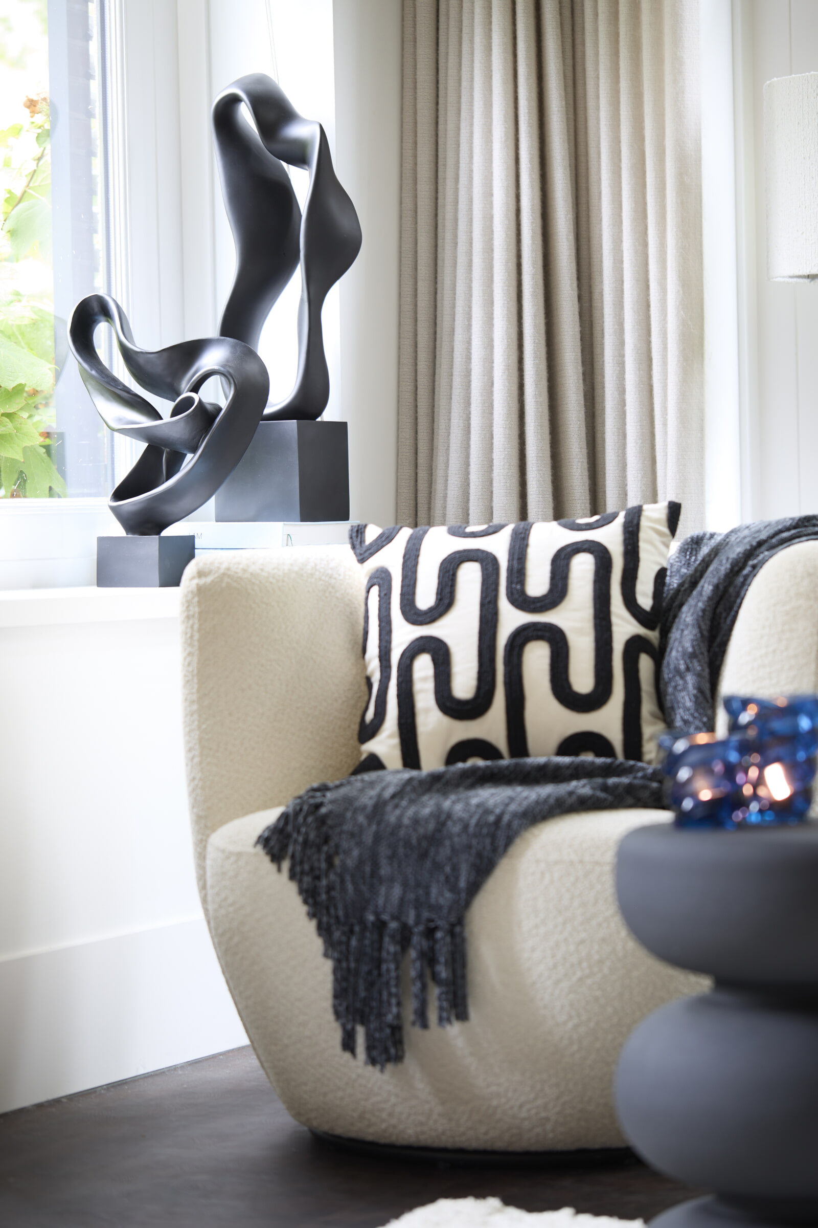 Light & Living Draaibare Fauteuil 'Senja' Bouclé, kleur Wit