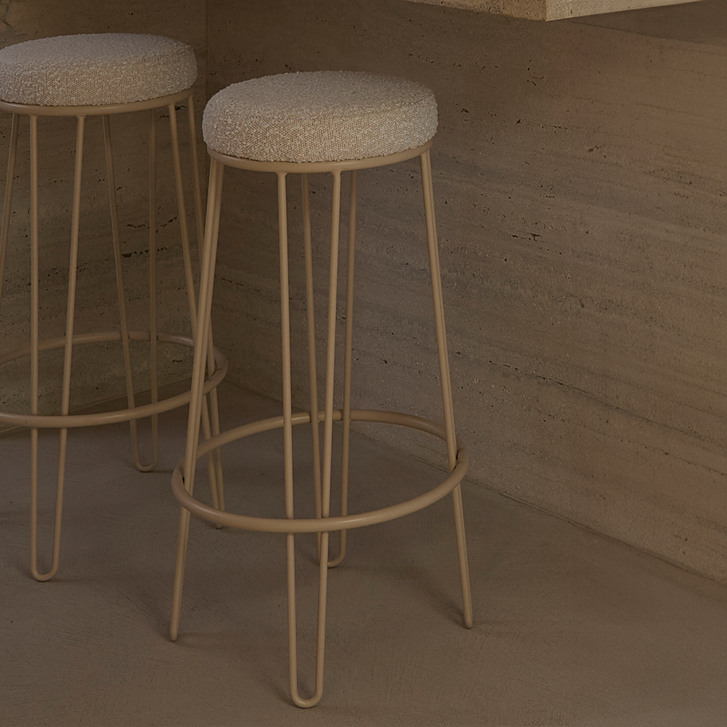 Light & Living Barkruk 'Alice' Bouclé (zithoogte 73cm)