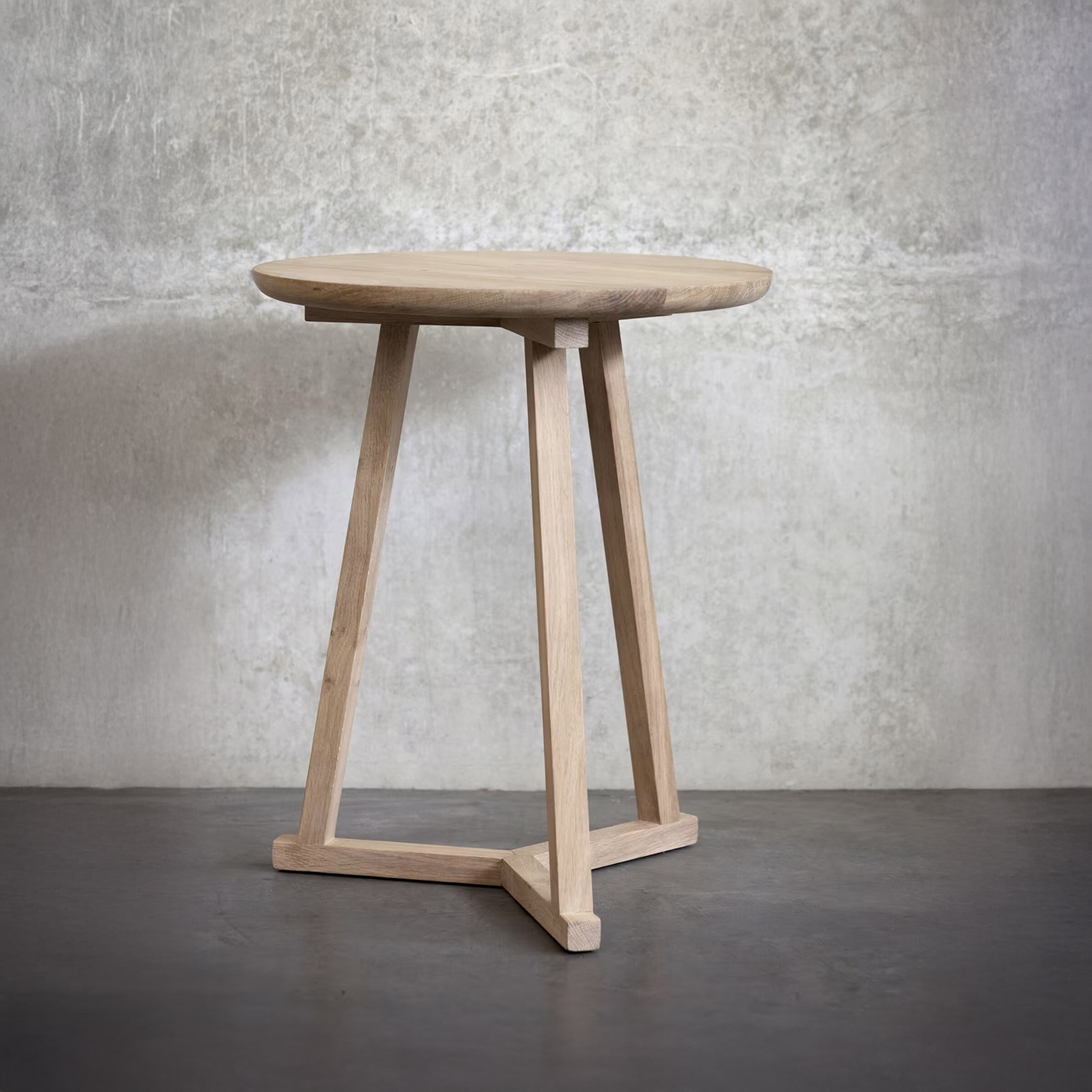 Ethnicraft Ronde Bijzettafel 'Tripod' Hout, 46cm