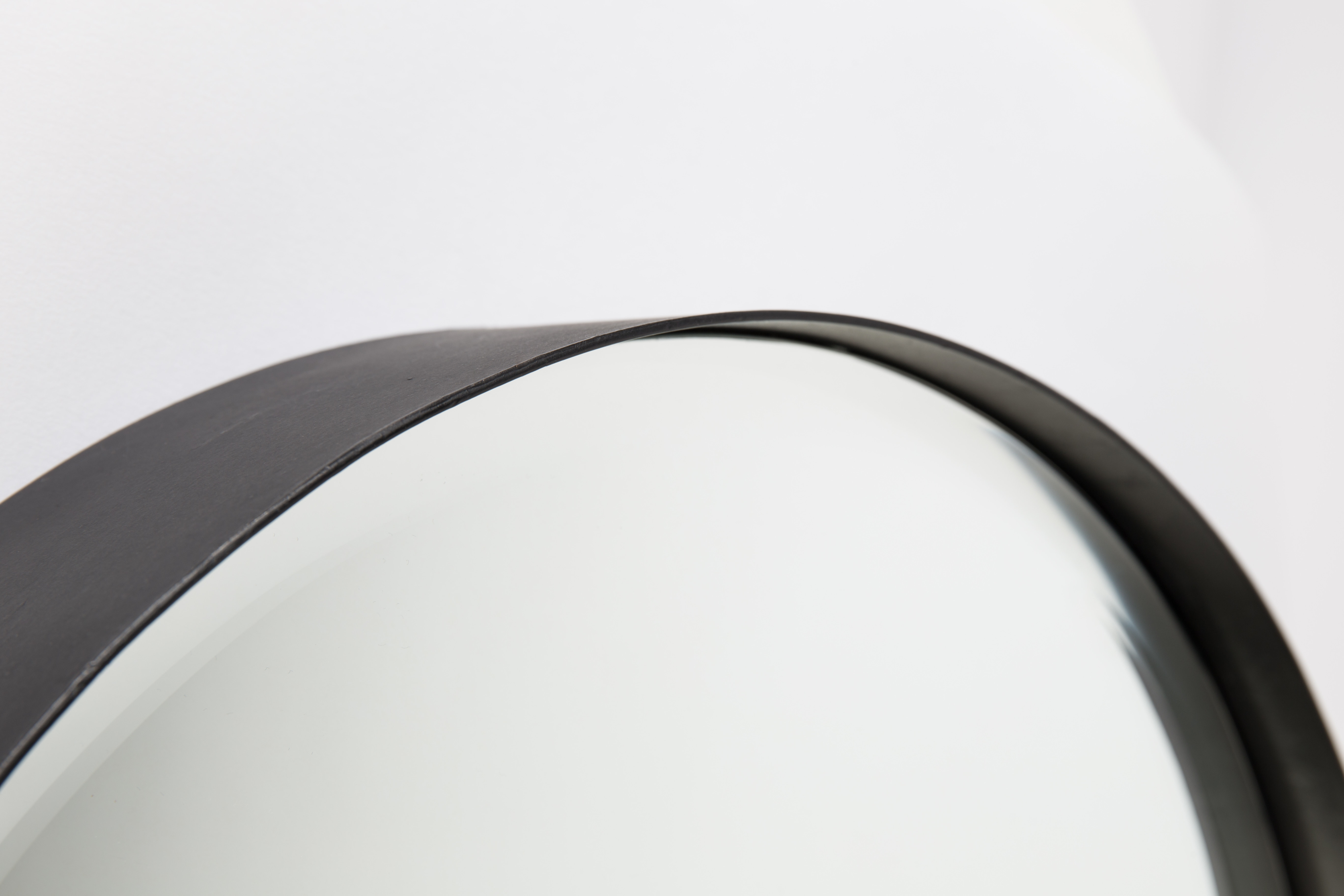 Ronde Spiegel 'Sal' 75cm, kleur zwart