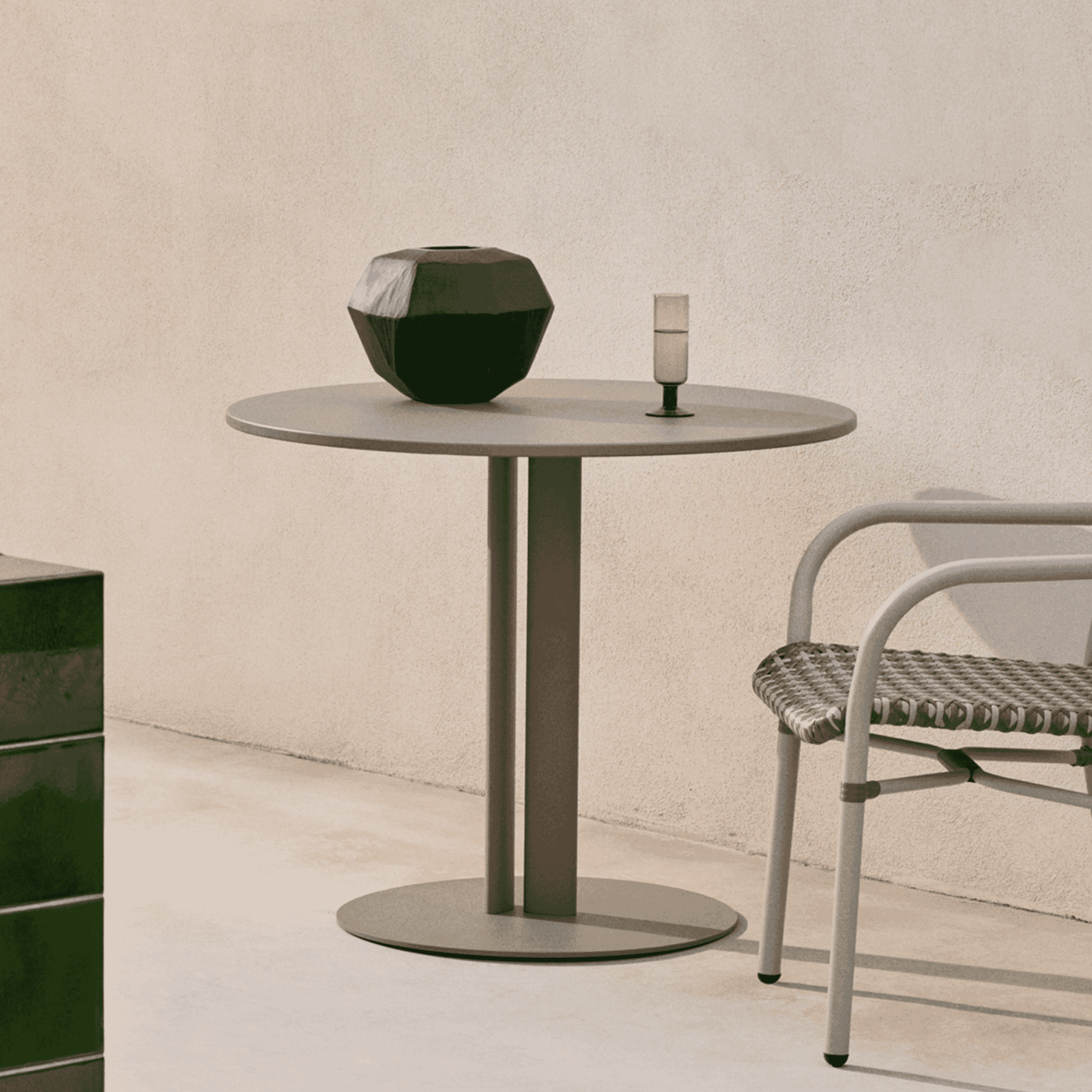 Kave Home Ronde Bistrotafel 'Sedalis' Aluminium, 80cm, kleur Taupe
