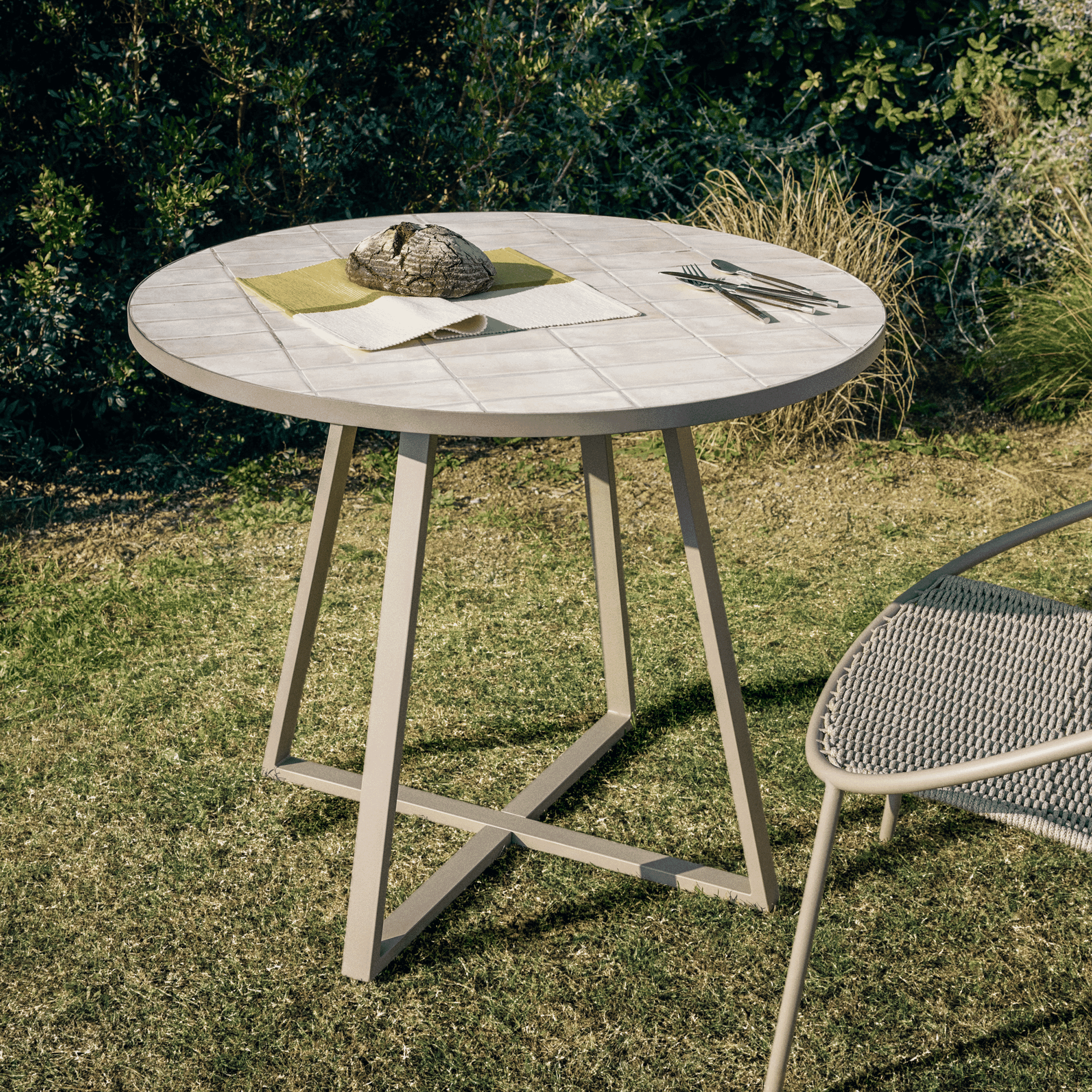 Kave Home Ronde Tuintafel 'Tella' 120cm, kleur Beige