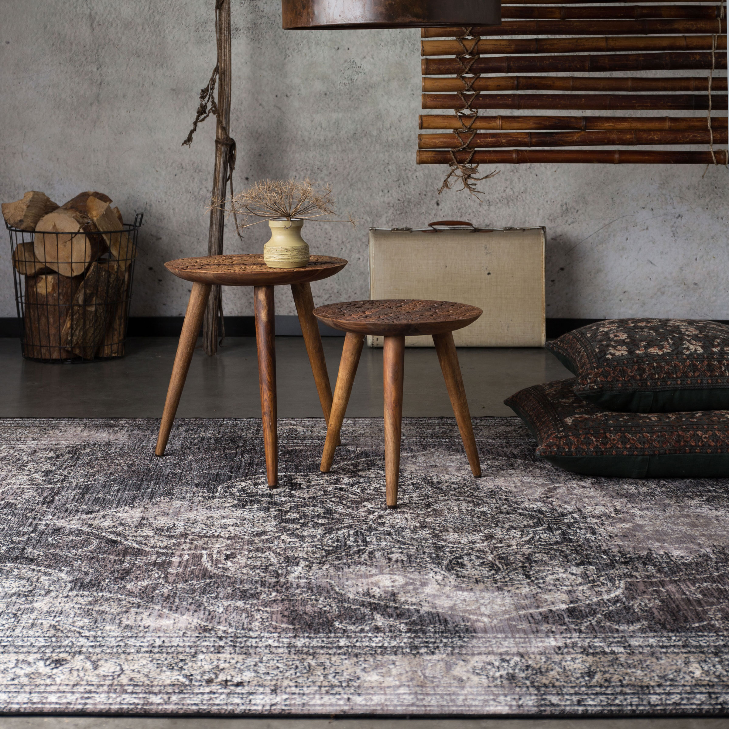 Dutchbone Vloerkleed 'Rugged' 200 x 300cm, kleur Dark Dutchbone Vloerkleed 'Rugged' 200 x 300cm, kleur Dark