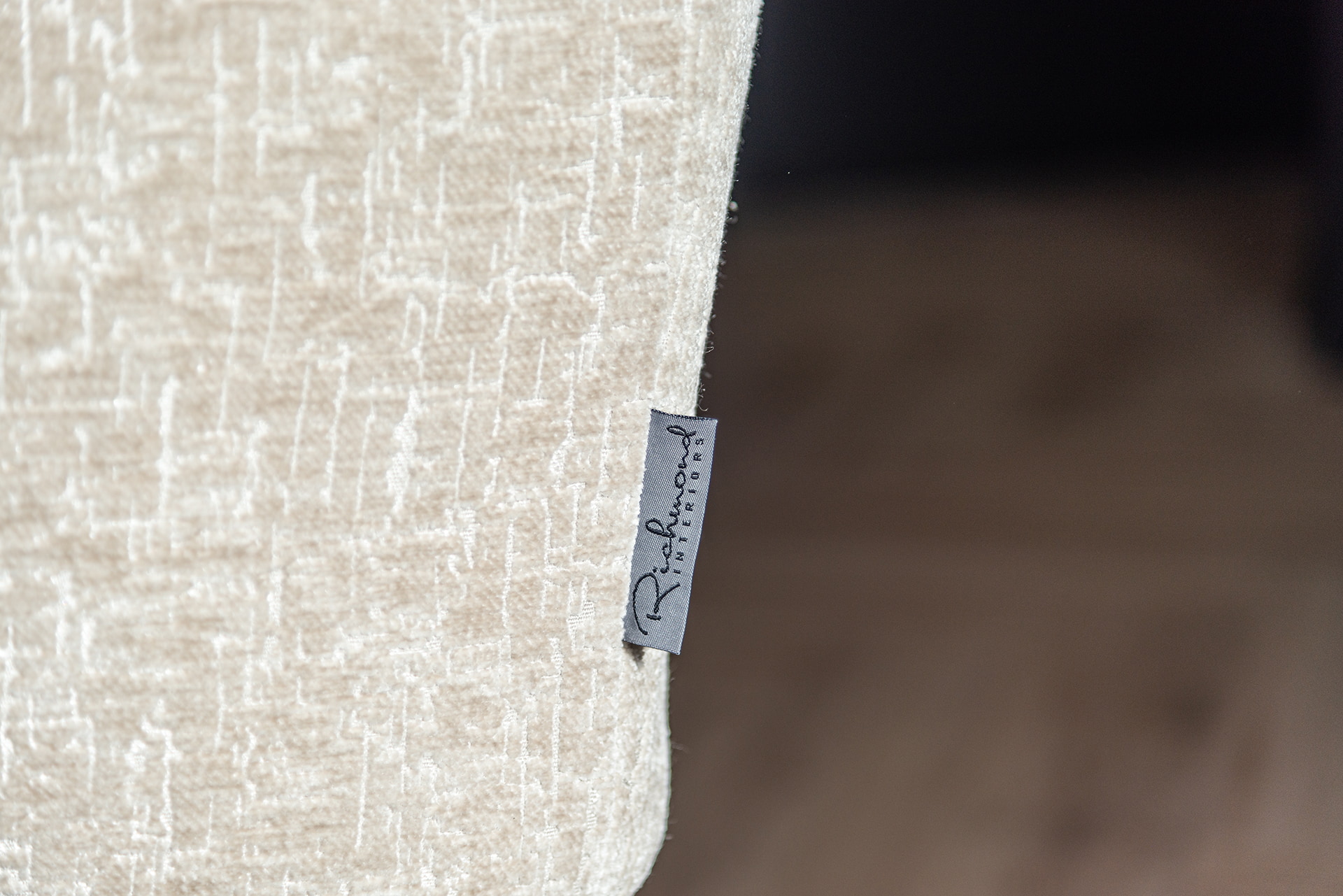 Richmond Draaibare Eetkamerstoel 'Lisonne' Pearl Island stof, kleur Beige