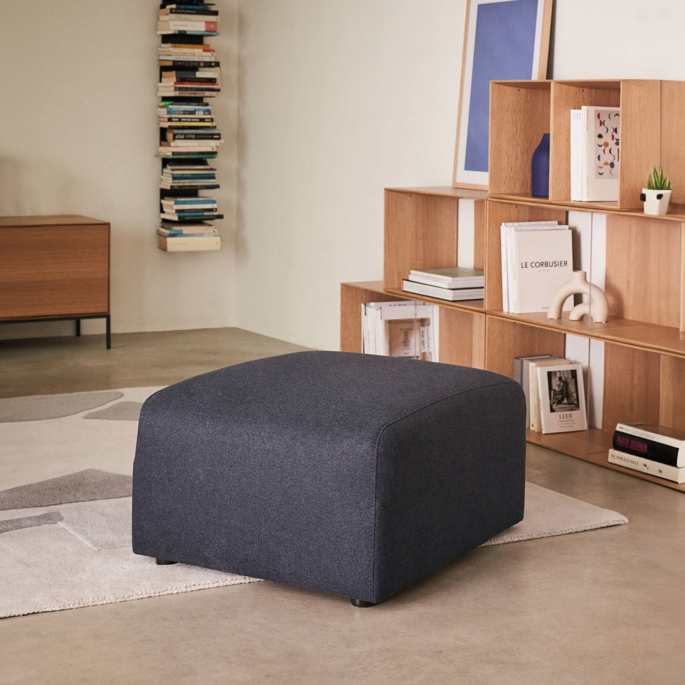 Kave Home Hocker 'Neom' 75cm, kleur Donkerblauw