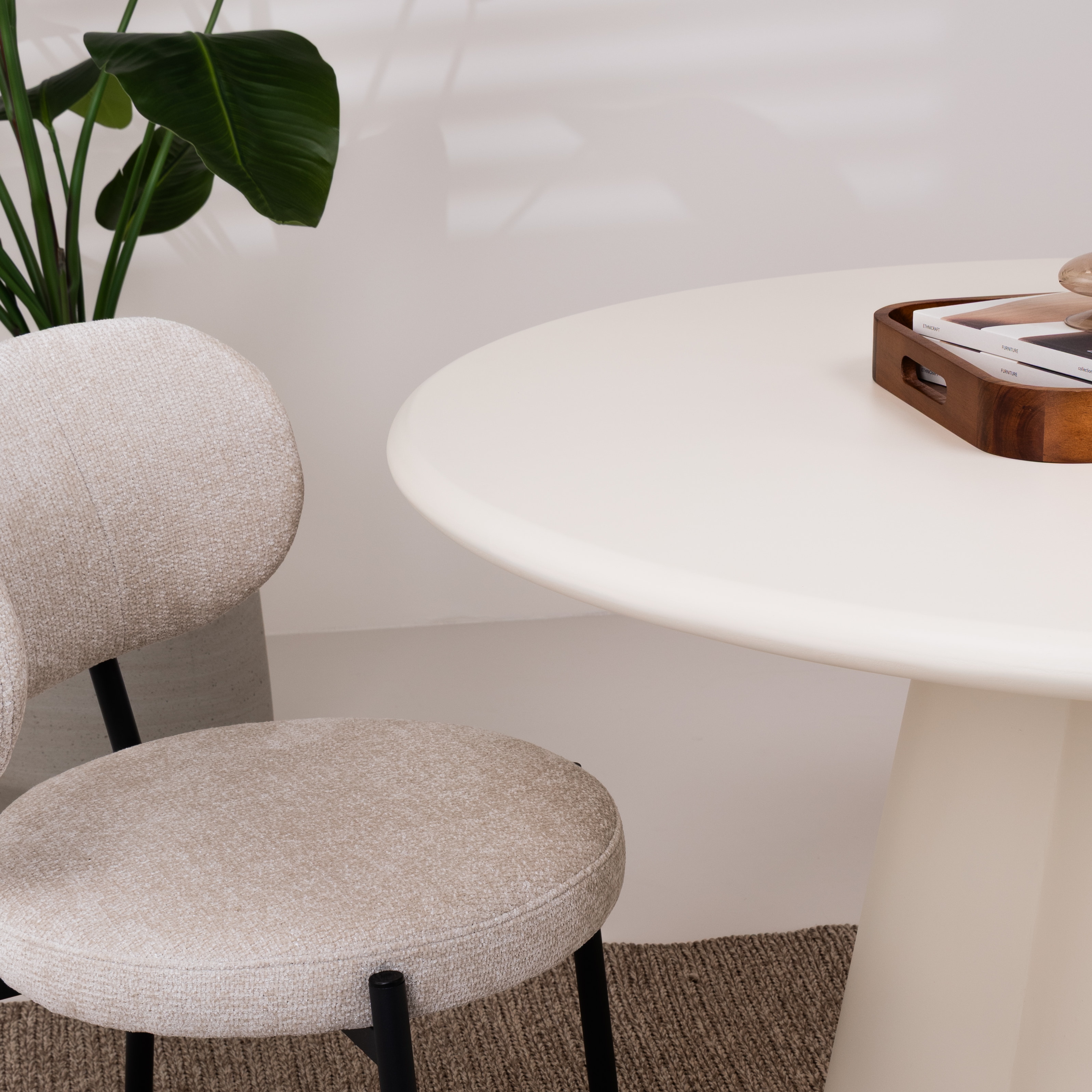 Sohome Ronde Eettafel 'Scottie' Beton, 130cm, kleur Crème
