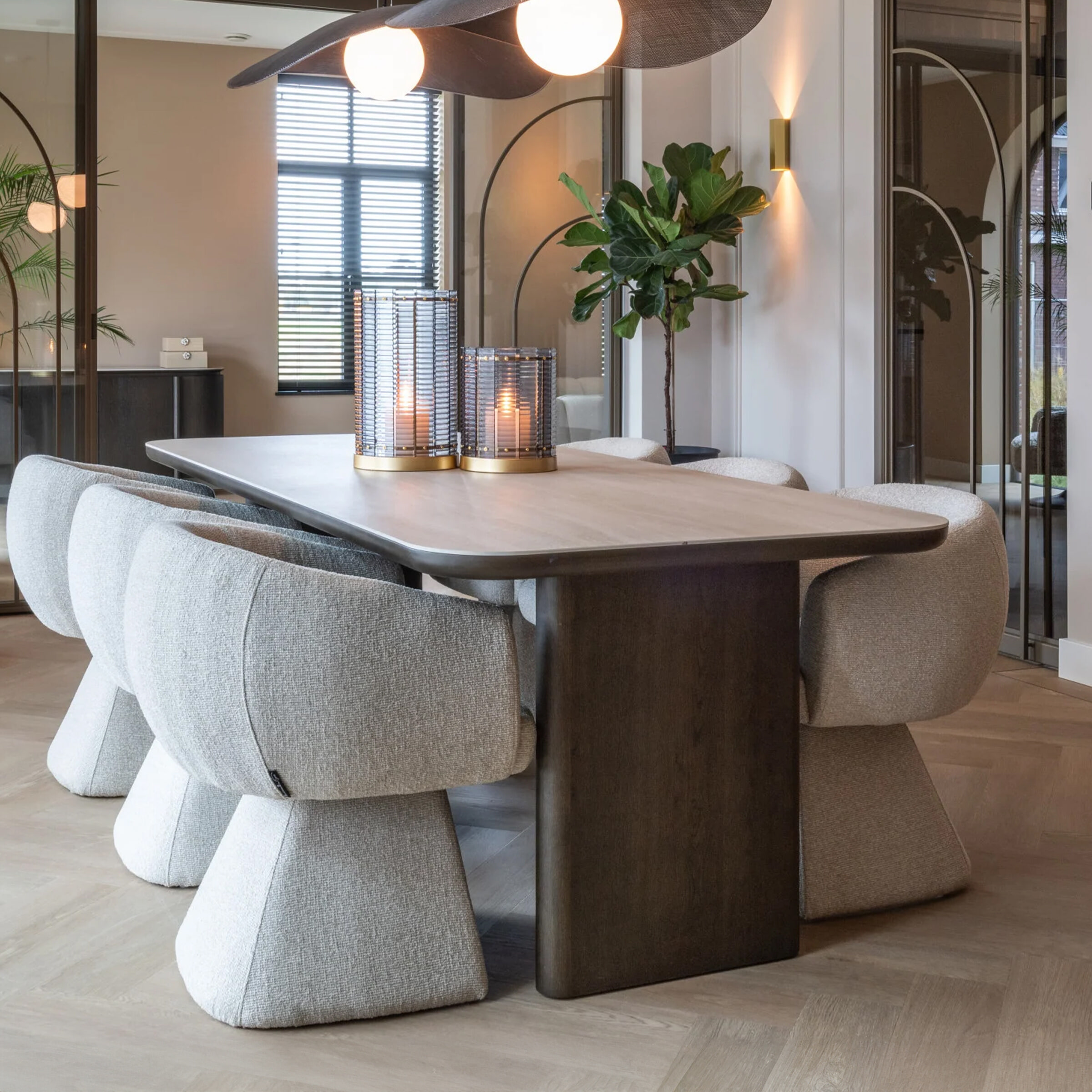 Richmond Eettafel 'Nando' Travertin en eiken, 230 x 100cm