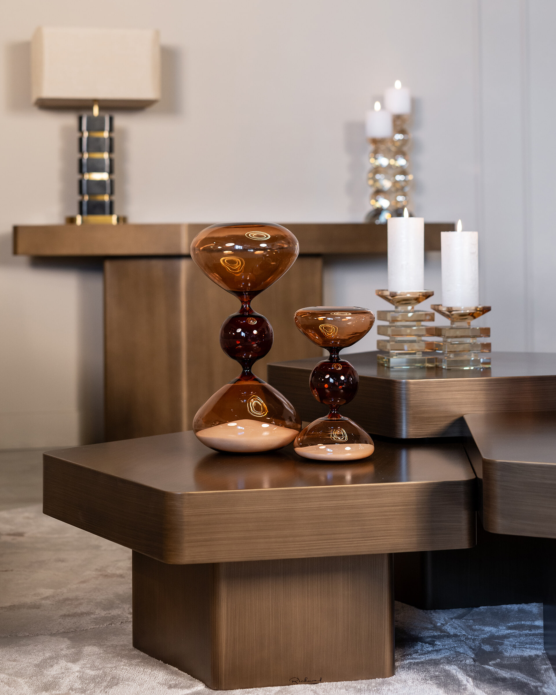 Richmond Sidetable 'Hexa' 150cm, kleur Brushed Gold